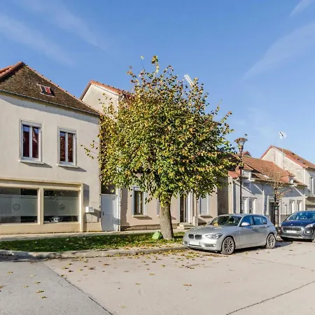 Arcis-sur-aube, 4 Pieces, 5 Personnes - Fr-1-543-78 * Arcis-sur-Aube